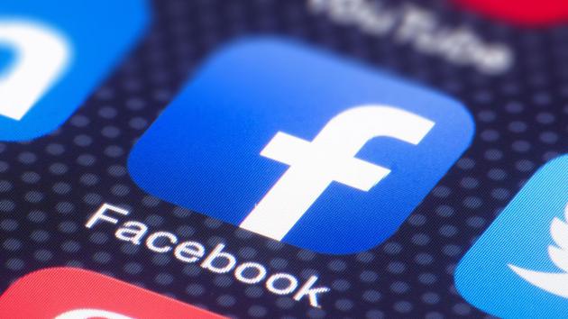 Facebook CEO马克·扎克伯格表示，脸书（Facebook）将根据监督委员会的建议恢复特朗普的账号。