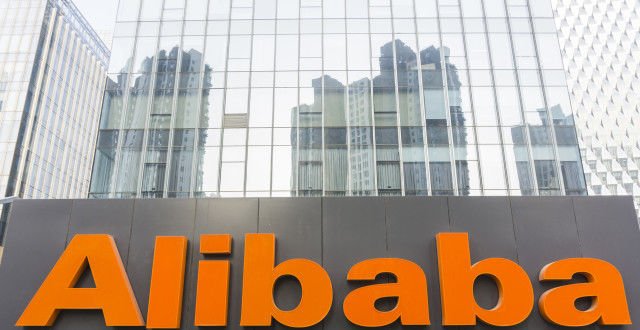 2020年12月，中国市场监管总局依据《反垄断法》对阿里巴巴集团控股有限公司（以下简称阿里巴巴集团）在中国境内网络零售平台服务市场滥用市场支配地位行为立案调查。